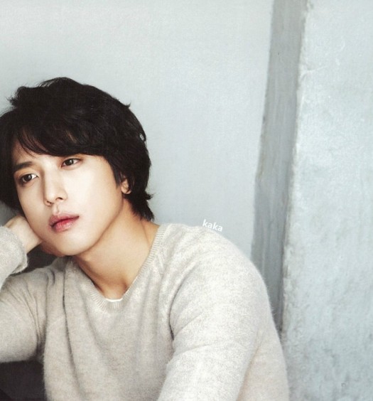 Jung Yong Hwa 