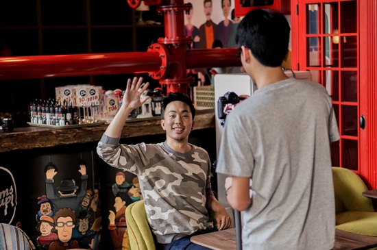 โจ๊ก เกียรติยศ feat. มาเรียม B5 MV เพลง ตราบใด