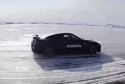 Nissan GT-R โชว์ศักยภาพ ทำความเร็วถึง 294 กิโลเมตรต่อชั่วโมง