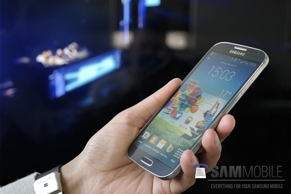 ซัมซุงเริ่มปล่อยอัพเดท Android 4.4 ให้ Galaxy S4 แล้ว