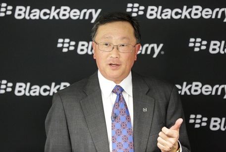 ผู้บริหาร BlackBerry เหน็บผู้ใช้ iPhone เป็นพวกติดฝาผนัง เพราะต้องหาปลั๊กไฟ