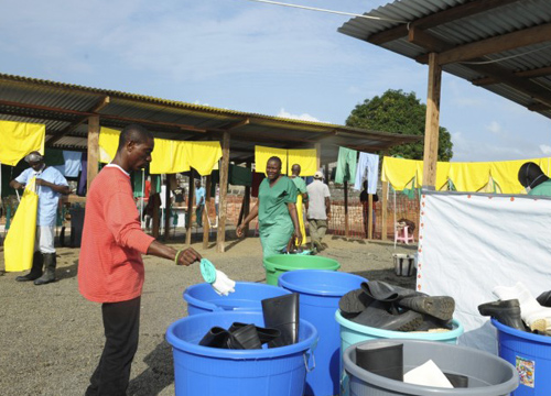 ทีมแพทย์คุมอีโบลาถูกสังหารในประเทศกินี 8 ราย