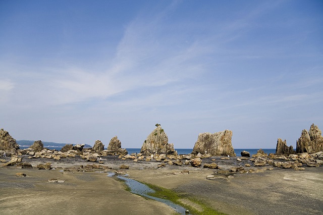 Hashigui Iwa Rock