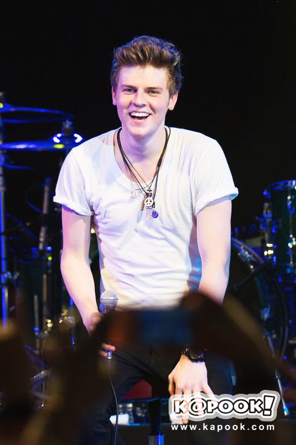 Learn To Love Lawson The 1st Ever Show In Bangkok