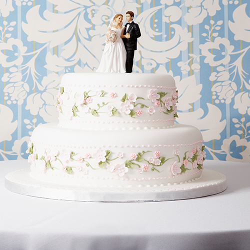เค้กแต่งงานหลากสี ตัวเลือกดี ๆ ช่วยเพิ่มสีสันให้งานแต่ง 