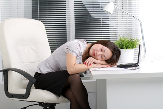 11 วิธีคลายเครียดง่าย ๆ แบบไม่ต้องลุกจากโต๊ะทำงาน