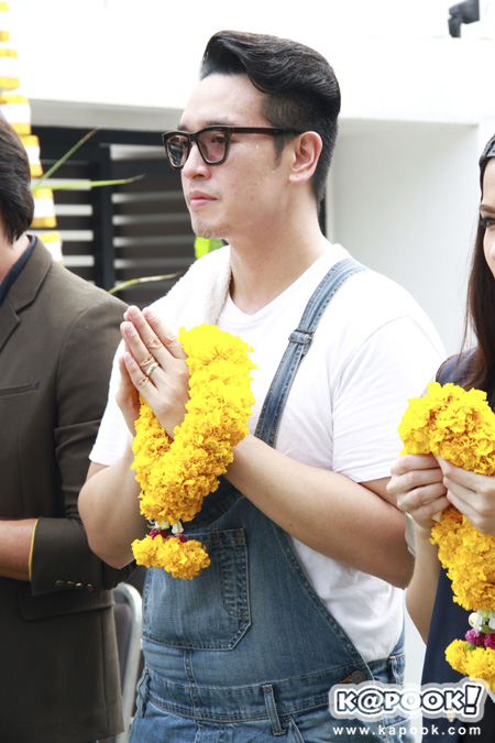 ละคร สามใบไม่เถา บวงสรวง