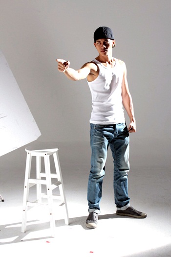  ก้อง-โดม จัดหนัก จัดเต็ม ถ่ายทอด MV เพลง Swinging 