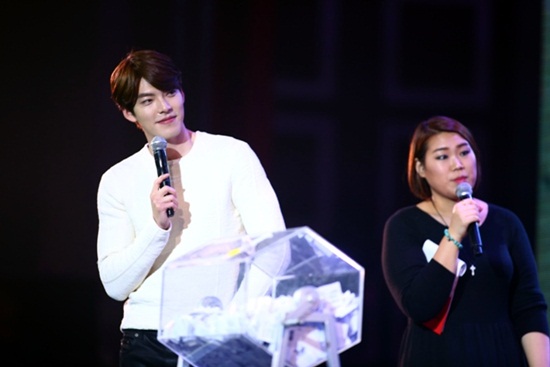  คิมอูบิน ทุ่มสุดตัว ไฮทัชแฟนคลับ 5 พันชีวิต ฟินทั้งฮอลล์ 