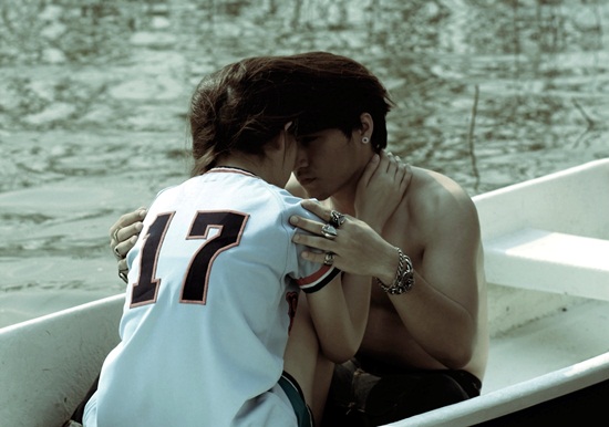  ศรัญ ตื่นเต้น MV หนังสั้น-ซิงเกิลแรก มองแต่ไม่เห็น ฟังแต่ไม่ได้ยิน
