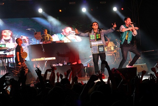Far East Movement Live at Route 66