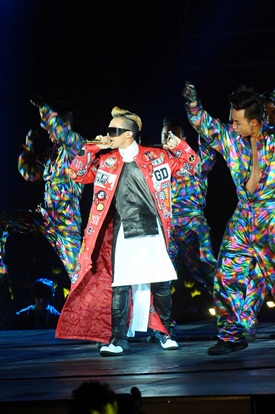 G-Dragon 2013 1st World Tour Concert 