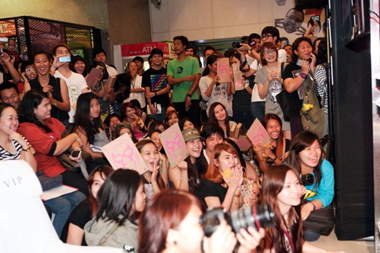 พาราด็อกซ์ คอนเสิร์ต
