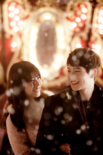  จง ฮยอน จับมือ จูเนียล ส่งเพลงรักหวานหยด Love Falls