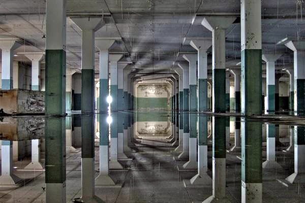 20 สถานที่รกร้าง น่าพิศวงชวนขนลุก 20 สถานที่รกร้าง น่าพิศวงชวนขนลุก