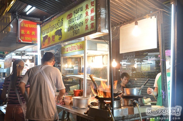  ตะลุยเยาวราชตอนค่ำ ตระเวณหาของกินร้านอร่อย