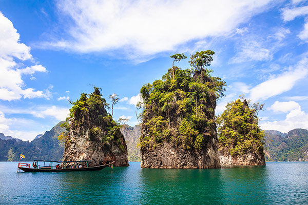 ท่องเที่ยวไทยใน 1 ปี กับ 12 สถานที่ห้ามพลาด