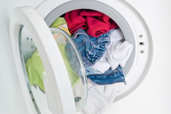  วิธีทำความสะอาดเครื่องซักผ้าฝาหน้า จากของที่มีในบ้าน