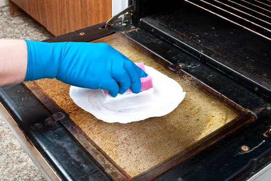 10 วิธีทำความสะอาดไมโครเวฟและเตาอบให้หมดจด