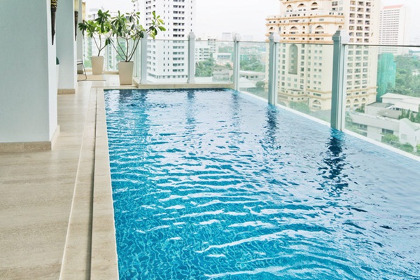 le raffine  คอนโดหรูเริดในไทย มีสระว่ายน้ำส่วนตัวทุกห้อง