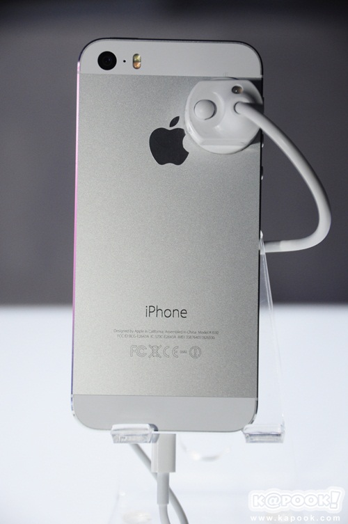 iPhone 5s และ iPhone 5c TrueMove H เปิดตัวพร้อมเผยราคา
