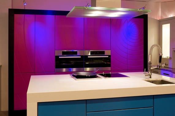 ห้องครัวสีม่วง สวยแปลกตา