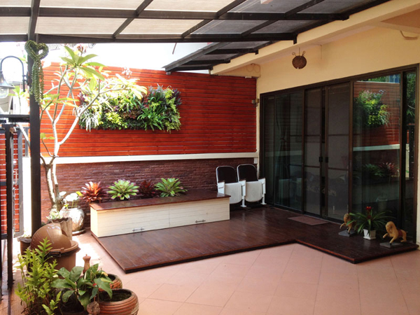 รีโนเวทสวยปิ๊ง ตกแต่งหน้าบ้านทาวน์เฮ้าส์ให้น่ามอง