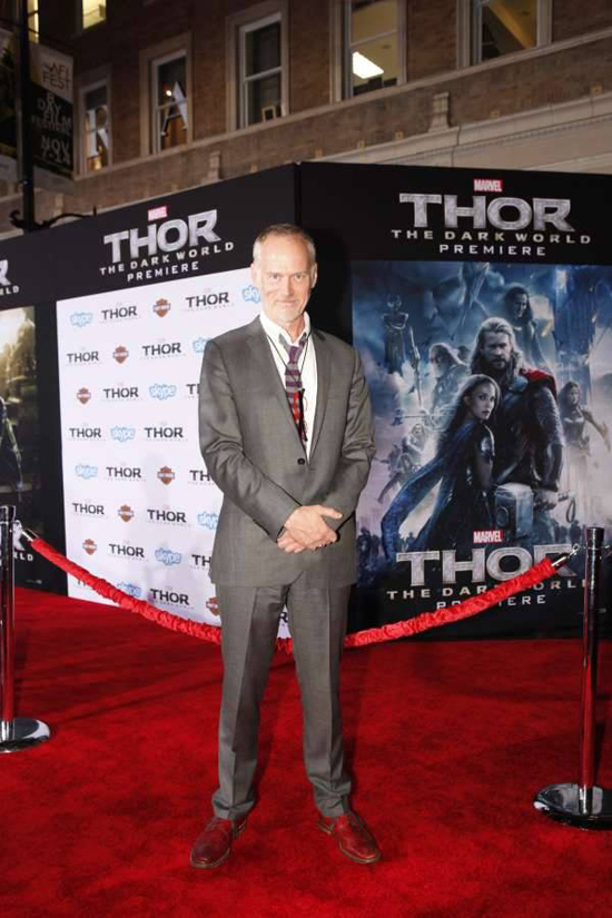 Thor : The Dark World รอบปฐมทัศน์ นักแสดงตบเท้าเดินพรมแดงเพียบ