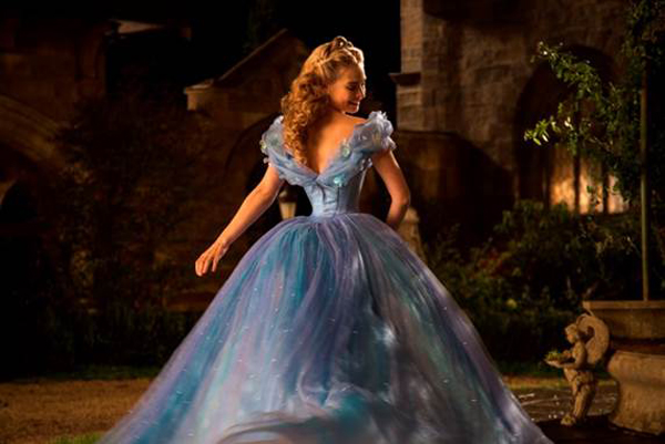 Cinderella เผยตัวอย่างเต็มสุดตระการตา พร้อมฉาย 12 มี.ค. 2015
