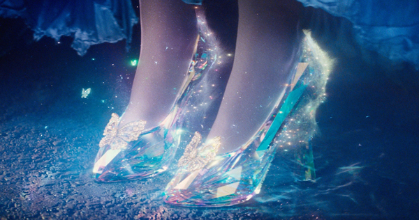 รองเท้าแก้วจาก Cinderella ทำจากคริสตัลแท้ 