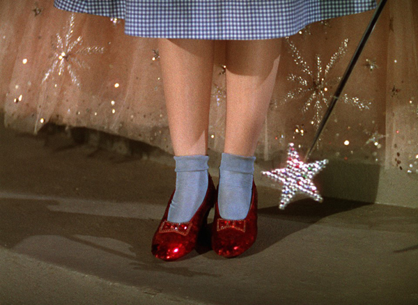 รองเท้าแก้วจาก Cinderella ทำจากคริสตัลแท้ 