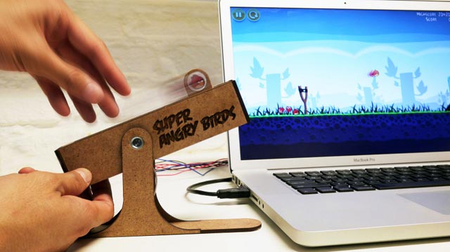  หนังสติ๊กไฮเทคสำหรับเล่นเกม Angry birds