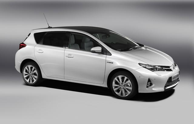 TOYOTA AURIS