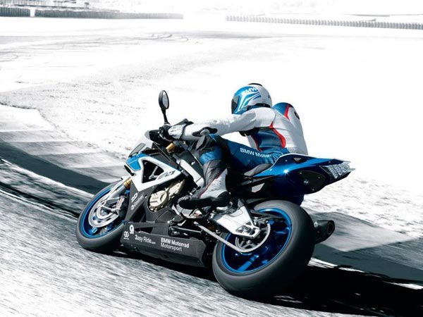  BMW HP4