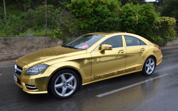 Mercedes จัดรถหรูสีทอง สำหรับ VIP งานหนังเมืองคานส์