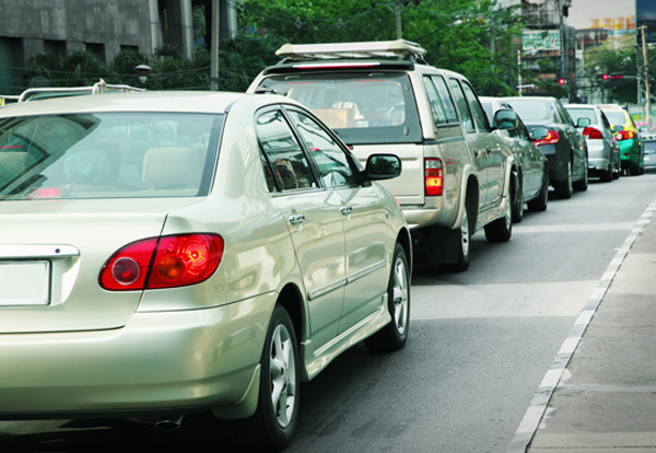 มาตรฐานการใช้รถใช้ถนนเมืองไทย