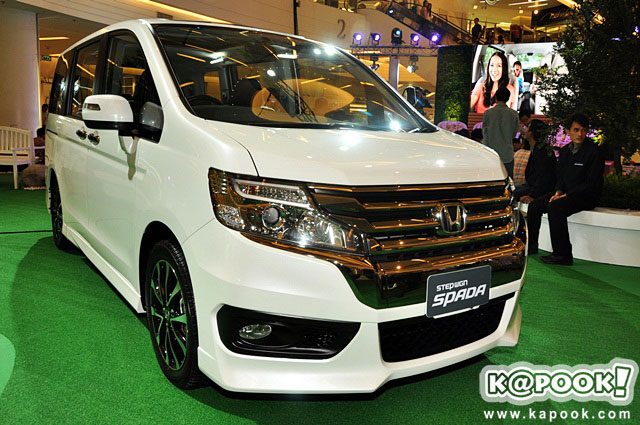 Honda Step Wagon Spada 2013