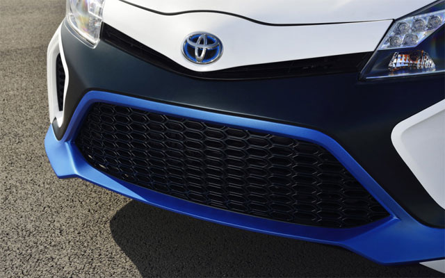 Toyota Yaris Hybrid R