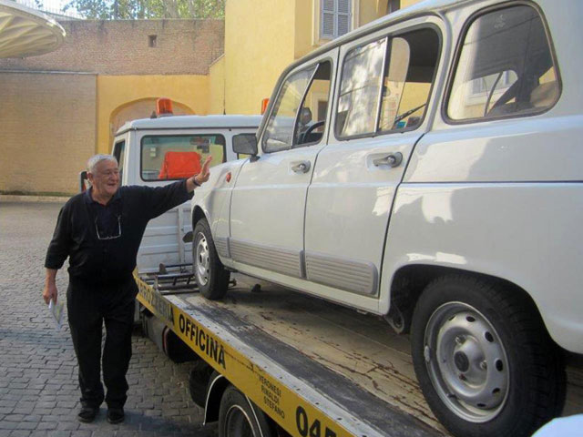 Renault 4 รุ่นปี 1984