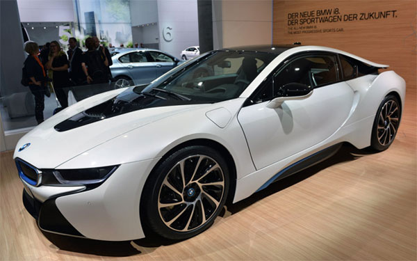 BMW i8