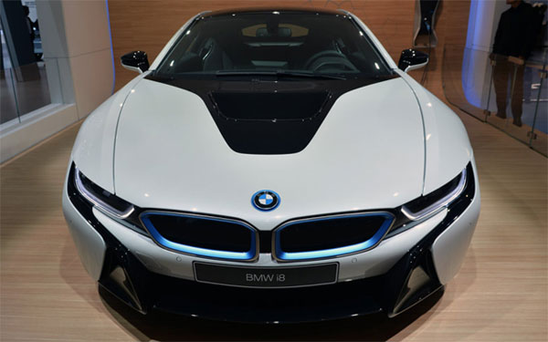 BMW i8