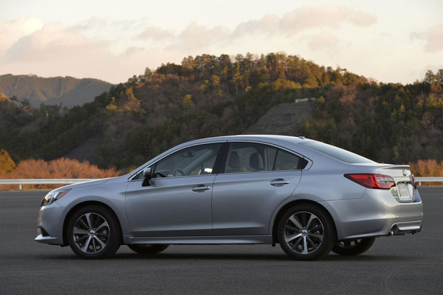 Subaru Legacy 2015