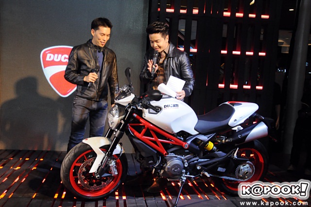 Ducati Monster S2R 