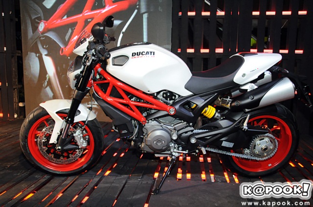 Ducati Monster S2R 
