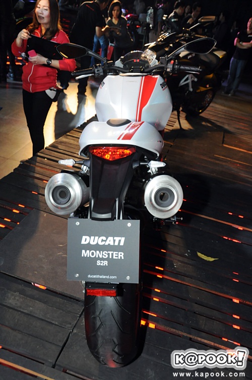 Ducati Monster S2R 