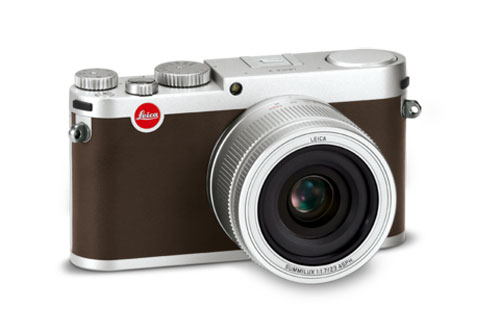 LEICA X