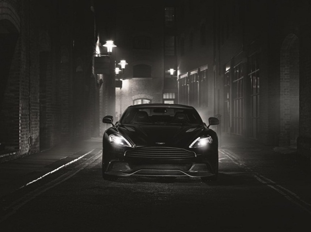Aston Martin Vanquish Carbon