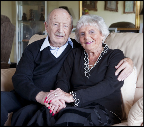 คู่รักอังกฤษฉลองชีวิตคู่ 80 ปี พร้อมเผยเคล็ดลับรักยืนยาว