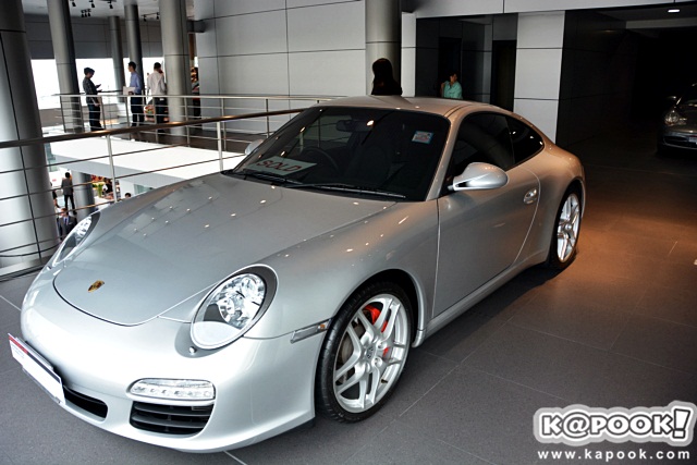 Porsche Centre Bangkok ศูนย์บริการปอร์เช่