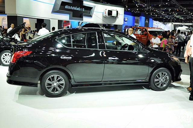 nissan almera sportech 2015